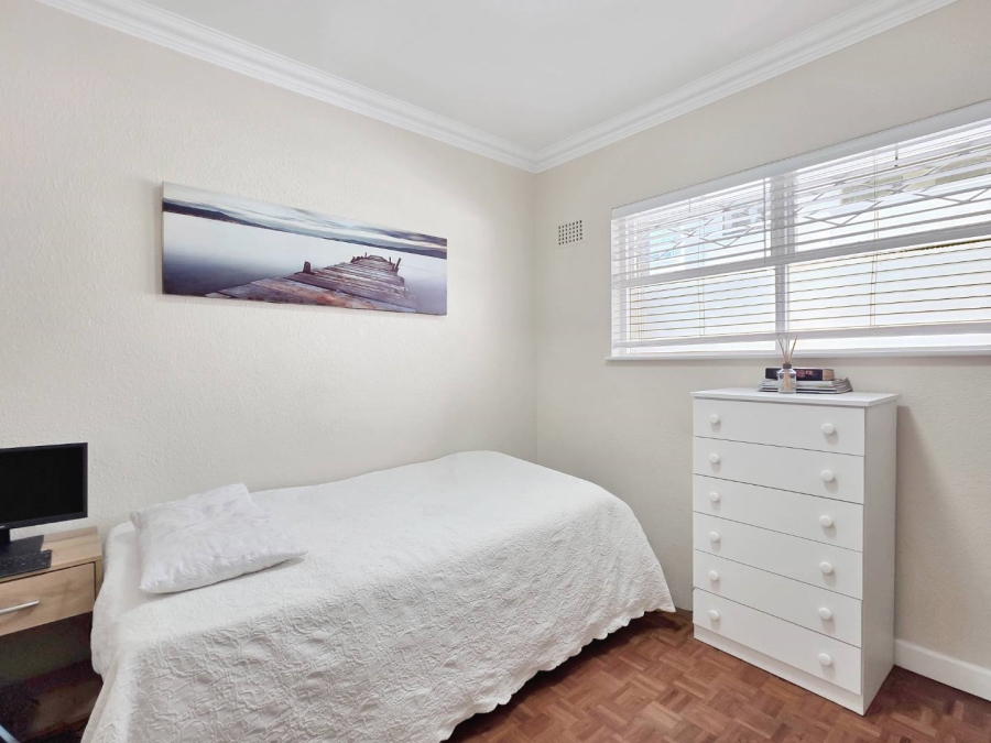 2 Bedroom Property for Sale in Sea Point Western Cape